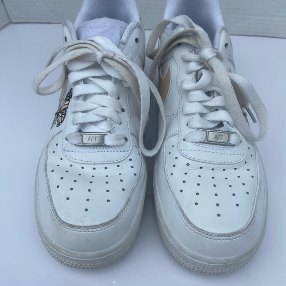 Nike Air Force One AF1 Women’s Size 7 White Low Top Sneaker Custom Butterfly - Picture 4 of 11